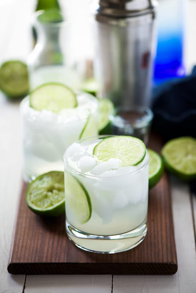 Skinny-Champagne-Margaritas-684×1024